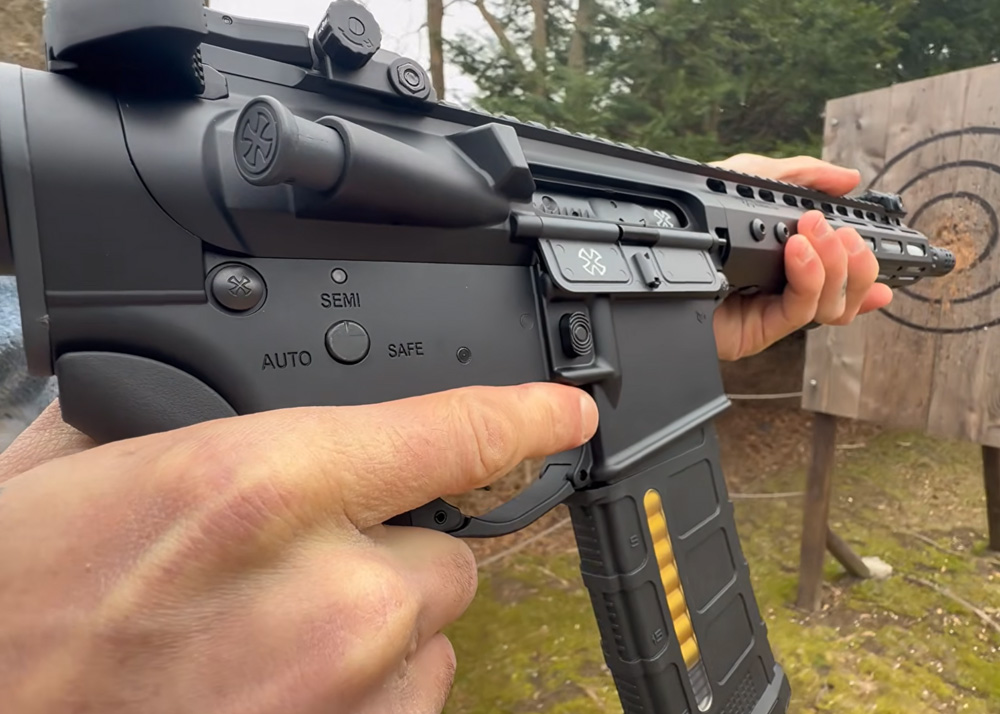 Stupid Airsoft's Double Eagle Noveske N4 GBBR Complete Review