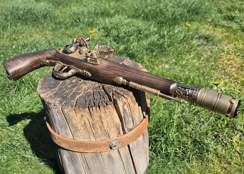 Bang Average Airsoft: Airsoft Flintlock Pistol Custom Tracer
