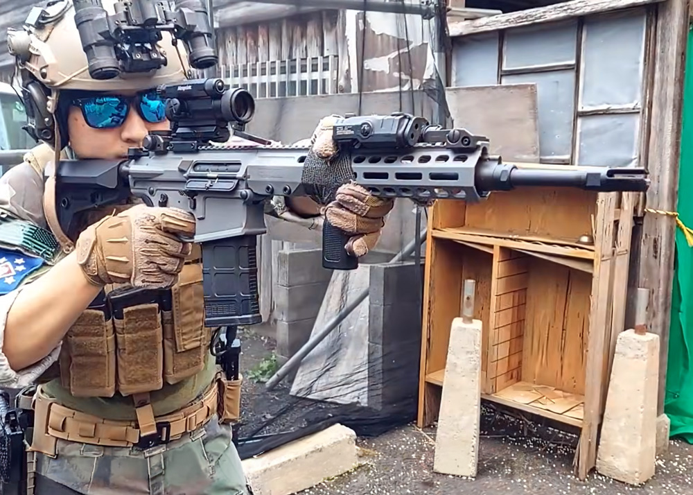Simo Tries The EMG/CYMA Barrett Rec10 AEG