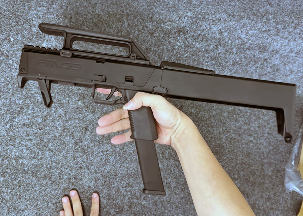 Sói Tuyết Airsoft: Maruyama FMG-9 GBB