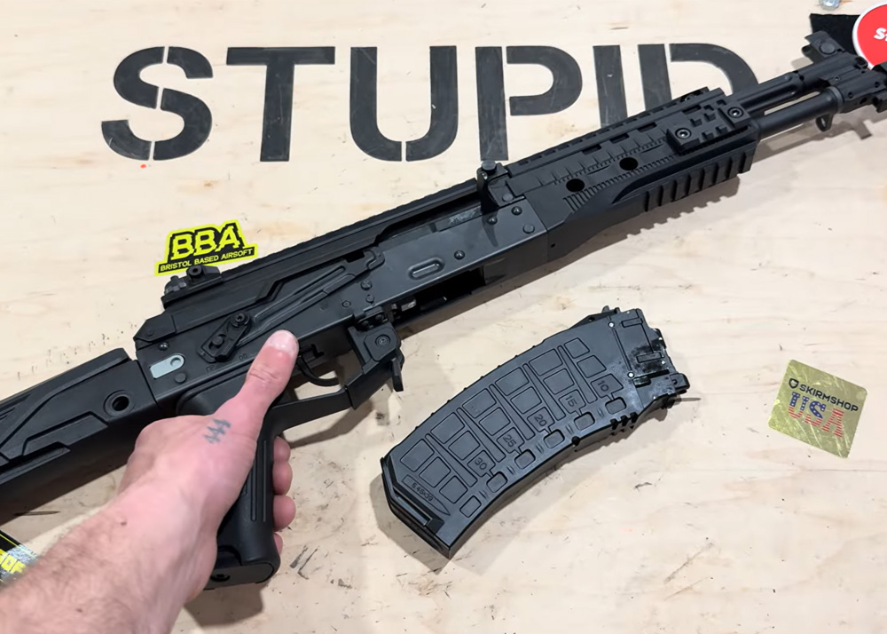 Stupid Airsoft On The Well Pro AK12