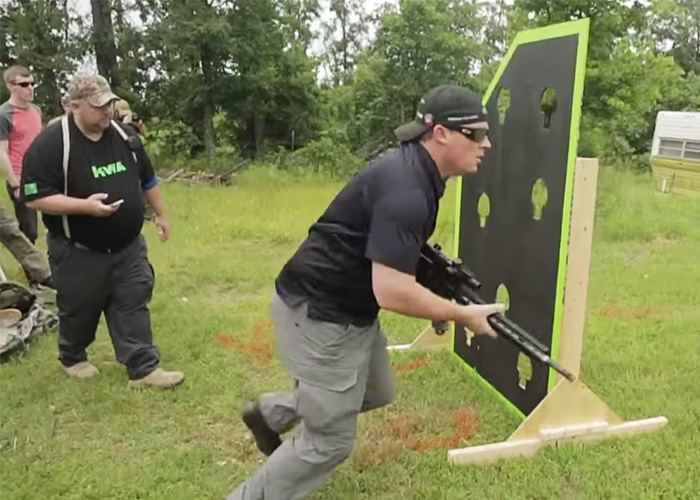 Airsoft Two Gun Shooting Competition Popular Airsoft To The