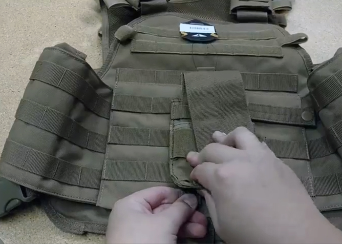 How To Properly Weave MOLLE Pouches Popular Airsoft To The