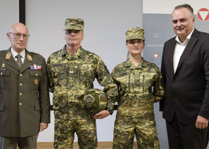 agresivan ekstrakt Ukusan  New Uniform Of The Austrian Armed Forces | Popular Airsoft: Welcome To The  Airsoft World