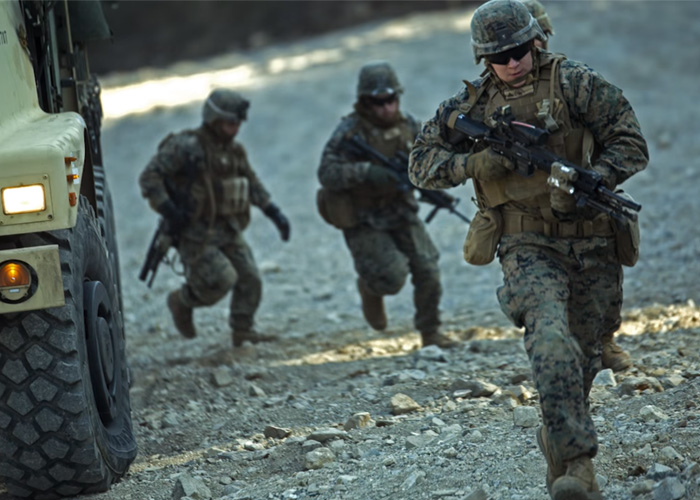 Female Civilian Designs A New Lightweight Body Armor For The Marines