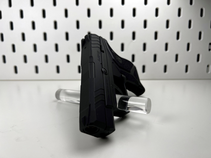 ANAREUS Tokyo Marui LCP II Fixed Slide Gas Pistol 02