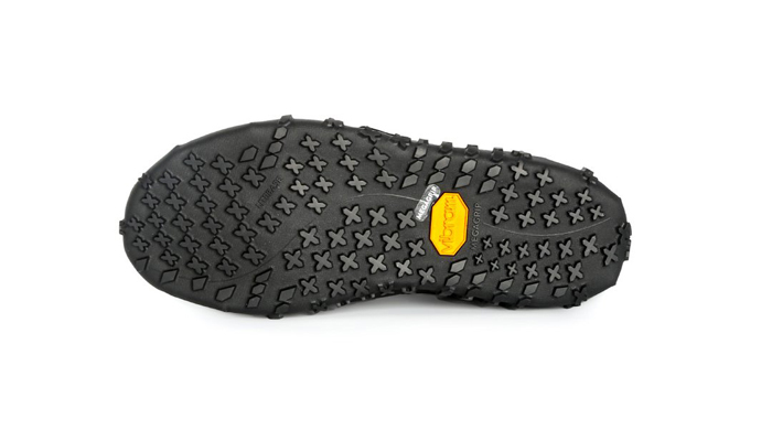 BrandBack's Mil-Spec Basic Black 05