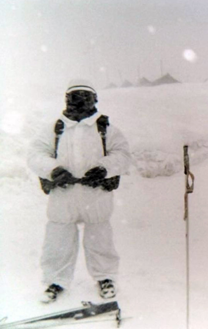 Darkhorse Winter PewPew 05