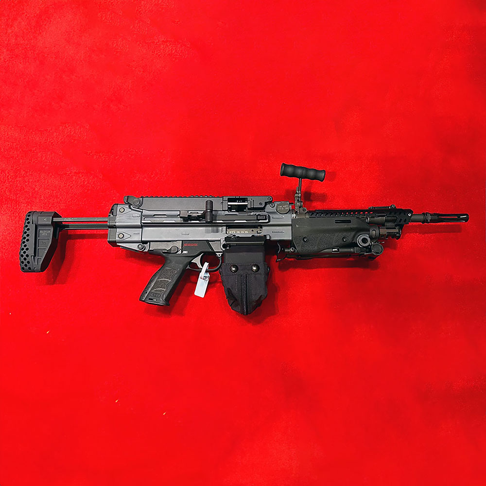 HK421 MG 03