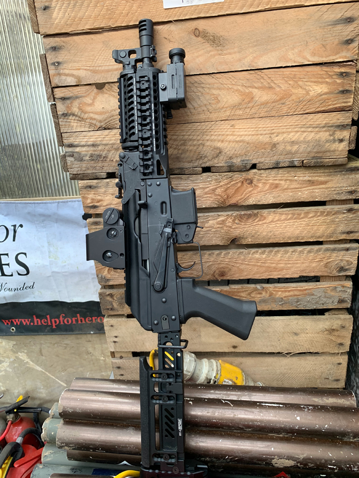 LCT Airsoft Z-Series ZP-19-01 AEG 02