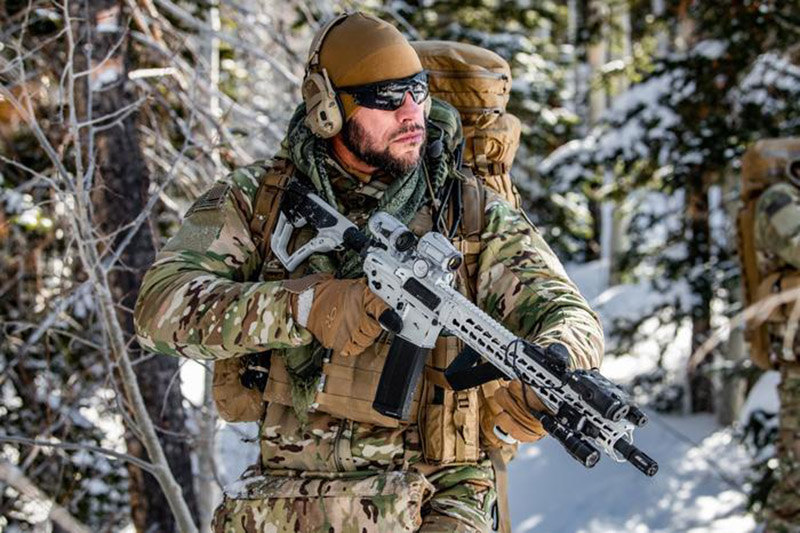 Revision StingerHawk Eyewear Polarized 02