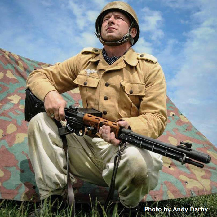 Shoei FG42 Type 1 (Model gun)