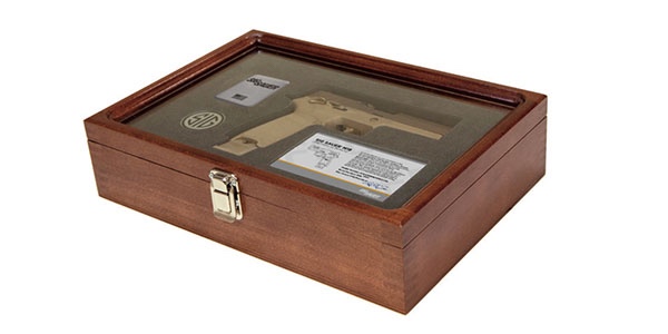 SIG Sauer M18 Commemorative Edition 02